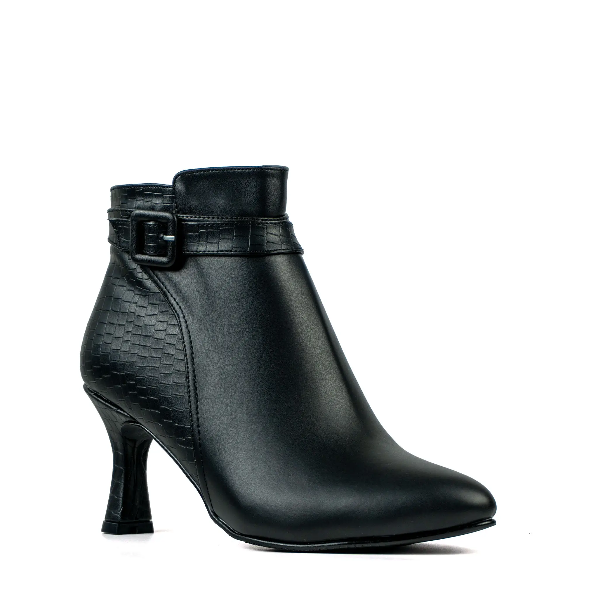 BOTIN NEGRO PARA MUJER TACO COPA Botín Haru con taco copa 7 cm en color negro